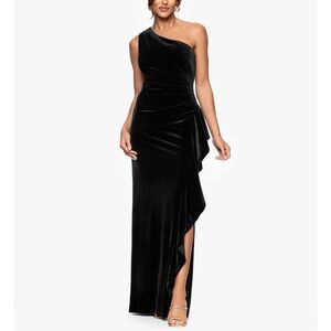 Elegant Black Velvet Women's Dress